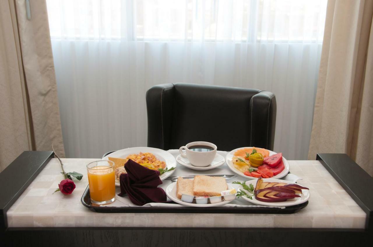 Hotel Real Rex León Kültér fotó